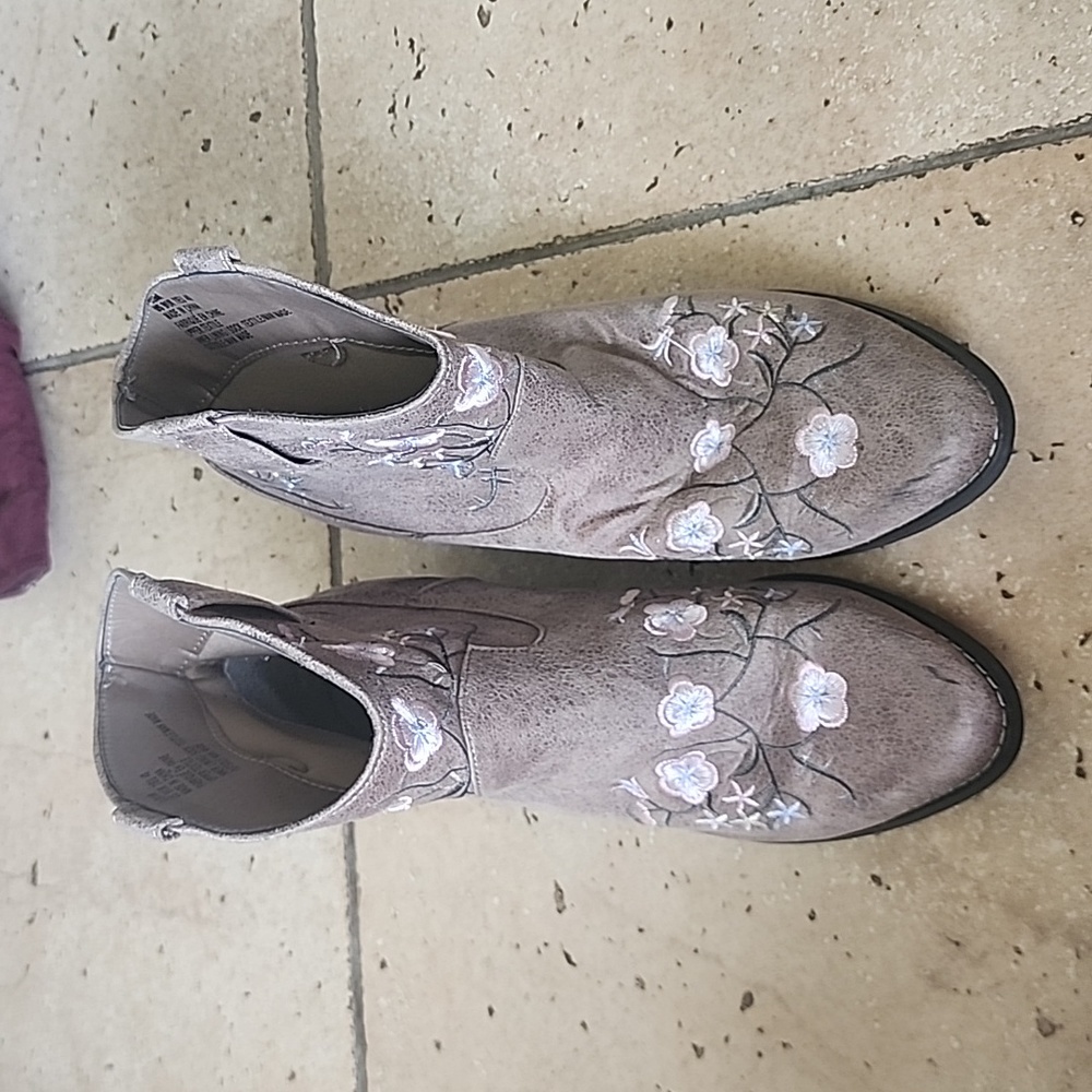 boots